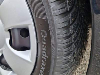 Toyota Yaris 1.0 5 porte Now Nero usata Fossombrone