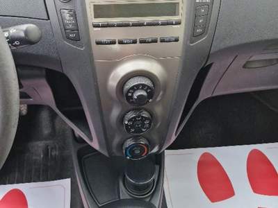 Toyota Yaris 1.0 5 porte Now Nero usata Fossombrone
