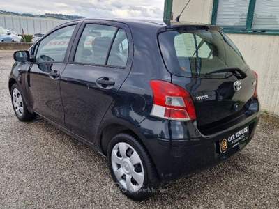 Toyota Yaris 1.0 5 porte Now Nero usata Fossombrone