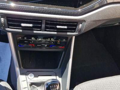 Volkswagen Taigo 1.0 TSI 95 CV Edition Plus km.0 Argento usata Fossombrone