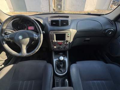 Alfa Romeo 147 JTD M-JET 16V 5 porte Exclusive Grigio usata ferrara