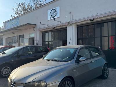 Alfa Romeo 147 JTD M-JET 16V 5 porte Exclusive Grigio usata ferrara
