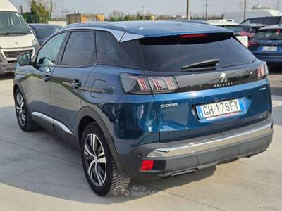 Peugeot 3008 1.6 hybrid phev Allure Pack 225cv e-eat8 GH178FY Blu/Azzurro usata Basiliano