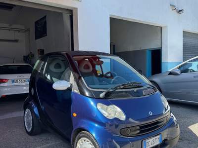 Smart ForTwo coupé grandstyle (45 kW) Blu/Azzurro usata ferrara