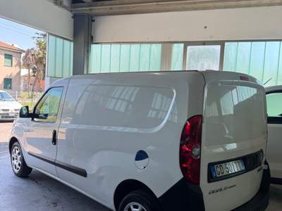 Fiat Doblò Doblo Doblò 1.4 Natural Power PL-TN Cargo Maxi Lounge Bianco usata ferrara