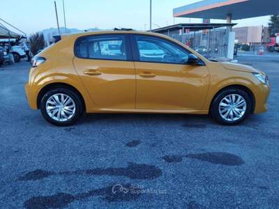 Peugeot 208 NEOPATENTATI 208 1.2 Active Pack TG: GP624FN Giallo usata Basiliano