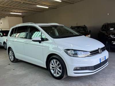 Volkswagen Touran SCR Executive BlueMotion Technology Bianco usata ferrara