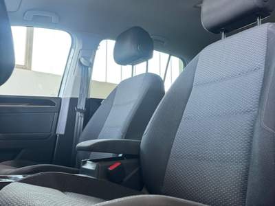 Volkswagen Touran SCR Executive BlueMotion Technology Bianco usata ferrara