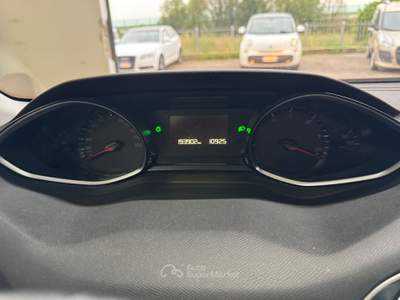 Peugeot 308 S&S EAT6 Business Grigio usata ferrara