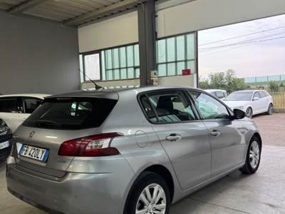 Peugeot 308 S&S EAT6 Business Grigio usata ferrara
