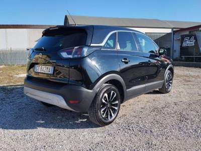 Opel Crossland NEOPATENTATI  Apple CarPlay  1.2 130cv Elegance au Nero usata Basiliano