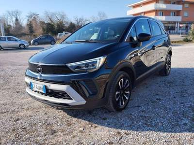 Opel Crossland NEOPATENTATI  Apple CarPlay  1.2 130cv Elegance au Nero usata Basiliano