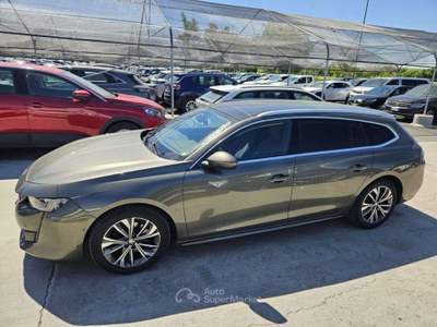 Peugeot 508 508 II 2019 SW SW 1.5 bluehdi Allure s - FZ176HZ Verde usata Basiliano