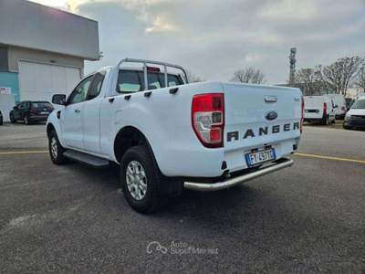 Ford Ranger Ranger 2.0 tdci super cab XLT 170cv -FY497YG Bianco usata Basiliano