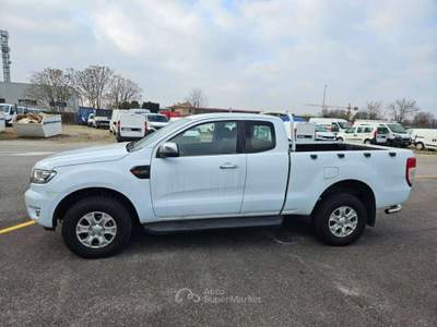 Ford Ranger Ranger 2.0 tdci super cab XLT 170cv -FY497YG Bianco usata Basiliano