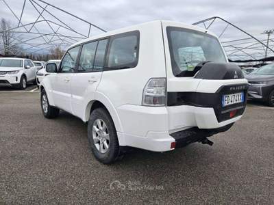 Mitsubishi Pajero Pajero IV 2007 3.2 cr Instyle 5p auto - FD474XX Bianco usata Basiliano