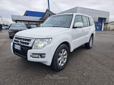 Mitsubishi Pajero Pajero IV 2007 3.2 cr Instyle 5p auto - FD474XX Bianco usata Basiliano
