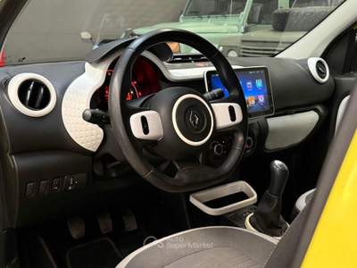 Renault Twingo SCe Zen Giallo usata Bologna