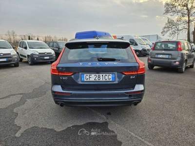 Volvo V60 V60 2019 2.0 b4 Momentum Business auto - GF281CG Blu/Azzurro usata Basiliano
