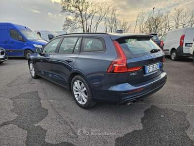 Volvo V60 V60 2019 2.0 b4 Momentum Business auto - GF281CG Blu/Azzurro usata Basiliano