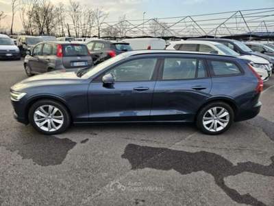 Volvo V60 V60 2019 2.0 b4 Momentum Business auto - GF281CG Blu/Azzurro usata Basiliano