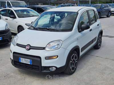 Fiat Panda Panda N1  1.0 70CV HYBRID EURO 6D VAN 4 Posti STRE Bianco usata Basiliano