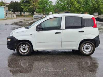 Fiat Panda 1.2 69 CV VAN 2 POSTI EURO6 POP - FY439PD Bianco usata Basiliano