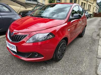 Lancia Ypsilon 1.0 FireFly 5 porte S&S Hybrid Gold UNICO PROPR. Rosso usata Varallo