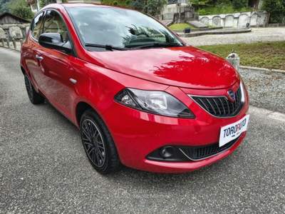 Lancia Ypsilon 1.0 FireFly 5 porte S&S Hybrid Gold UNICO PROPR. Rosso usata Varallo