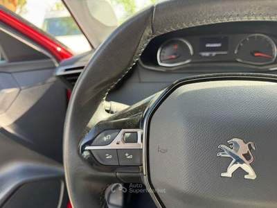 Peugeot 208 PureTech 100 Stop&Start 5 porte Active Pack Rosso usata Oderzo