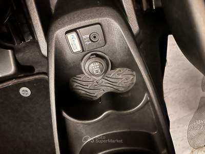 Lancia Ypsilon S Momo Design usata Carpi