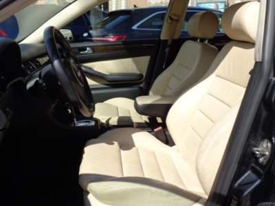 Audi A6 2700 AVANT V6 QUATTRO TIPTRONIC 250CV XENO ITALIA Nero usata Roma