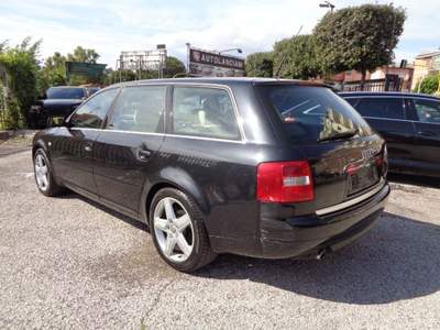 Audi A6 2700 AVANT V6 QUATTRO TIPTRONIC 250CV XENO ITALIA Nero usata Roma