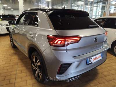 Volkswagen T-Roc 1.5 TSI ACT DSG R-Line 18" VIDEO LED Argento usata Vigevano