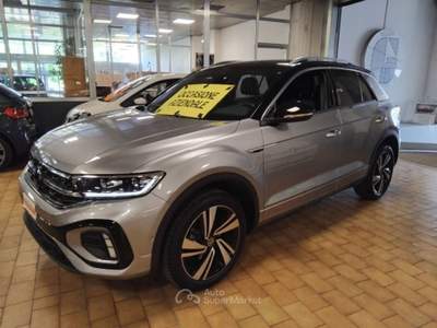 Volkswagen T-Roc 1.5 TSI ACT DSG R-Line 18" VIDEO LED Argento usata Vigevano