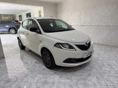 Lancia Ypsilon 5 porte S&S Hybrid Gold Bianco usata Napoli