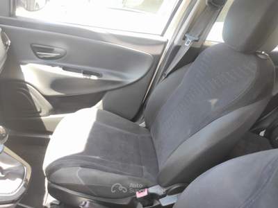 Lancia Ypsilon lancia Ypsilon 1.2 benzina 69cv 2013 lega usb Bianco usata Sant'Egidio del Monte Albino