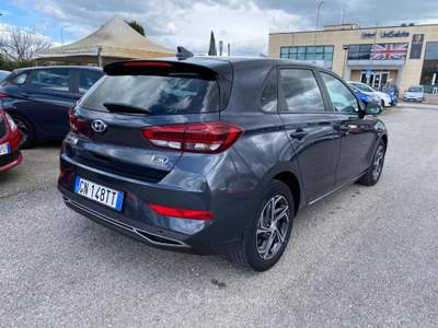 Hyundai i30 1.0 T-GDI iMT 48V 5 porte Prime Grigio usata Sinalunga