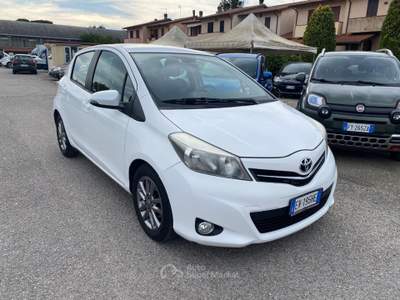 Toyota Yaris 1.4 D-4D 5 porte Active Bianco usata Sinalunga