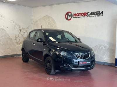 Lancia Ypsilon ADATTA A NEOPATENTATI Nero usata Roma