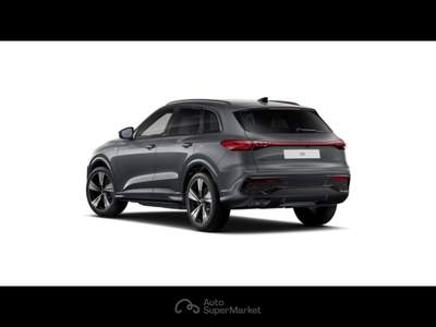 Audi TT Audi Q5 SUV S line edition TDI  150 kW S tronic Grigio usata San Fior