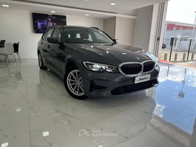 BMW Serie 3 318d d 48V Touring Business Advantage Grigio usata MASSAFRA