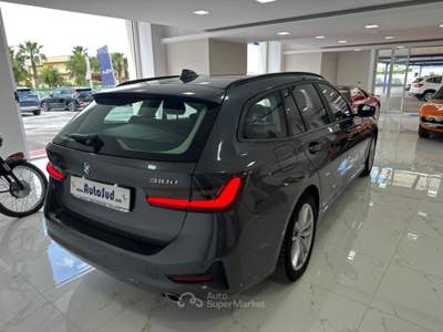 BMW Serie 3 318d d 48V Touring Business Advantage Grigio usata MASSAFRA