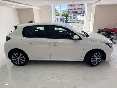 Peugeot 208 BlueHDi 100 Stop&Start 5 porte Active Bianco usata MASSAFRA