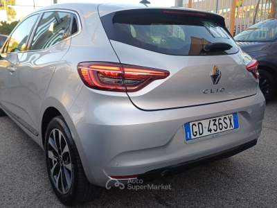 Renault Clio Blue dCi 85 CV 5 porte Intens Grigio usata Massafra