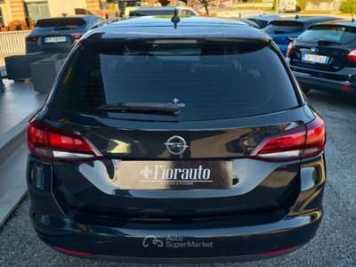 Opel Astra 1.6 CDTi 136CV aut. Sports Tourer Innovation Nero usata Tarcento