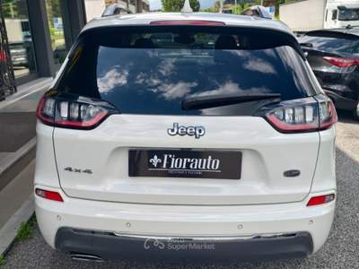 Jeep Cherokee 2.2 Mjt AWD Active Drive I Overland Bianco usata Tarcento