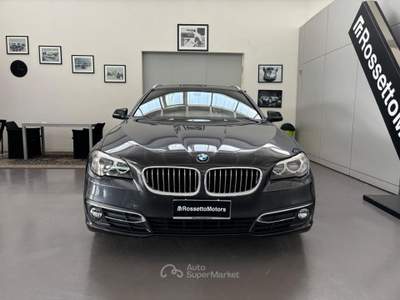 BMW Serie 5 520d d Touring Luxury xDrive Grigio usata Spresiano