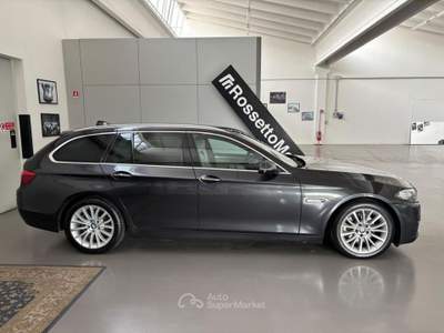 BMW Serie 5 520d d Touring Luxury xDrive Grigio usata Spresiano