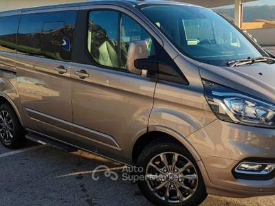 Ford Tourneo Custom Mild hibryd Bronzo usata Belluno
